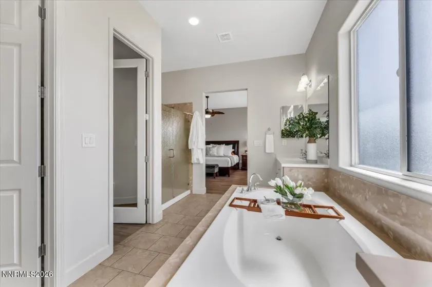 11785 Valley Crest, Sparks, Nevada 89441, 3 Bedrooms Bedrooms, ,4 BathroomsBathrooms,Residential,Residential,Valley Crest,260005580