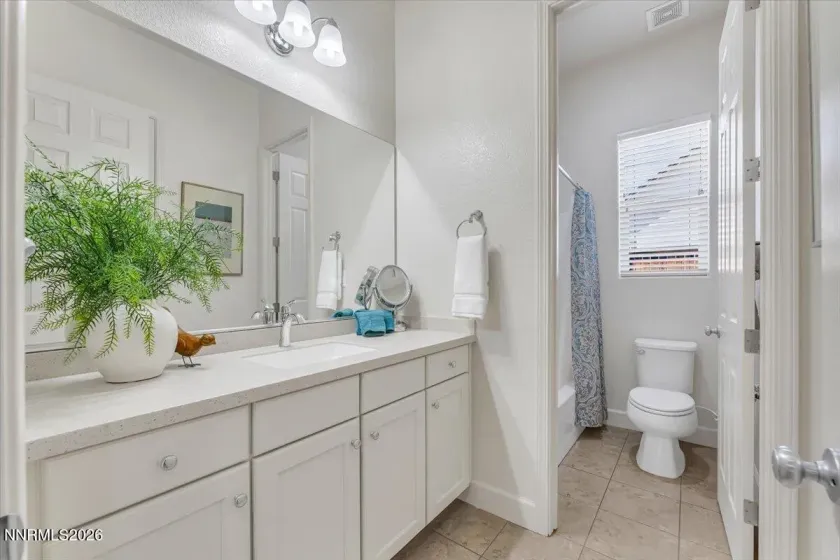 11785 Valley Crest, Sparks, Nevada 89441, 3 Bedrooms Bedrooms, ,4 BathroomsBathrooms,Residential,Residential,Valley Crest,260005580