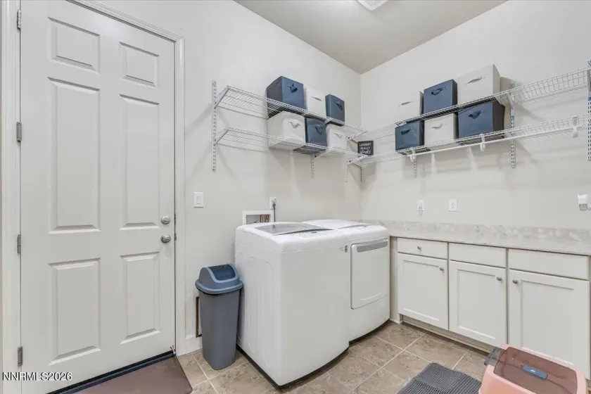 11785 Valley Crest, Sparks, Nevada 89441, 3 Bedrooms Bedrooms, ,4 BathroomsBathrooms,Residential,Residential,Valley Crest,260005580