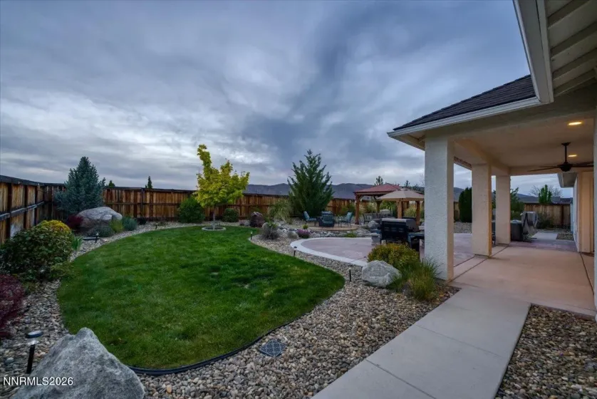 11785 Valley Crest, Sparks, Nevada 89441, 3 Bedrooms Bedrooms, ,4 BathroomsBathrooms,Residential,Residential,Valley Crest,260005580