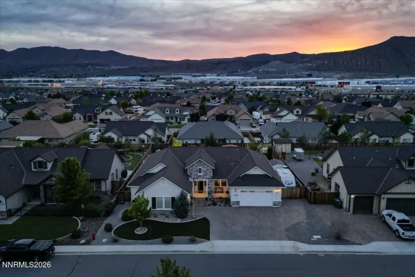 11785 Valley Crest, Sparks, Nevada 89441, 3 Bedrooms Bedrooms, ,4 BathroomsBathrooms,Residential,Residential,Valley Crest,260005580