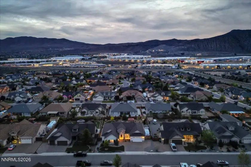 11785 Valley Crest, Sparks, Nevada 89441, 3 Bedrooms Bedrooms, ,4 BathroomsBathrooms,Residential,Residential,Valley Crest,260005580