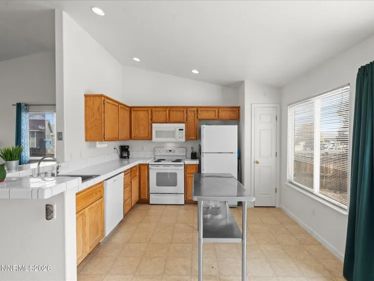2215 Ellice, Fernley, Nevada 89408, 3 Bedrooms Bedrooms, ,2 BathroomsBathrooms,Residential,Residential,Ellice,260005586
