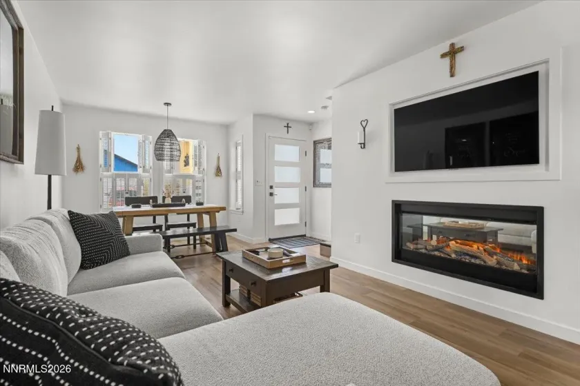 3869 Bonnie, Carson City, Nevada 89701, 3 Bedrooms Bedrooms, ,3 BathroomsBathrooms,Residential,Residential,Bonnie,260005590