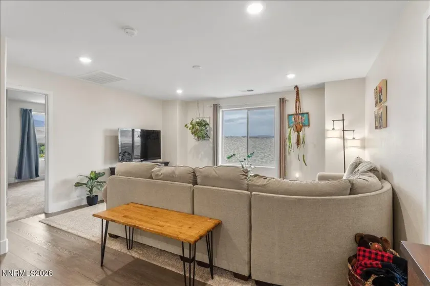 2312 Millville, Sparks, Nevada 89441, 3 Bedrooms Bedrooms, ,3 BathroomsBathrooms,Residential,Residential,Millville,260005596