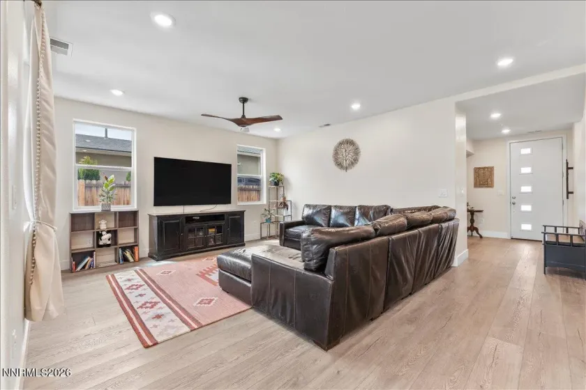 2312 Millville, Sparks, Nevada 89441, 3 Bedrooms Bedrooms, ,3 BathroomsBathrooms,Residential,Residential,Millville,260005596