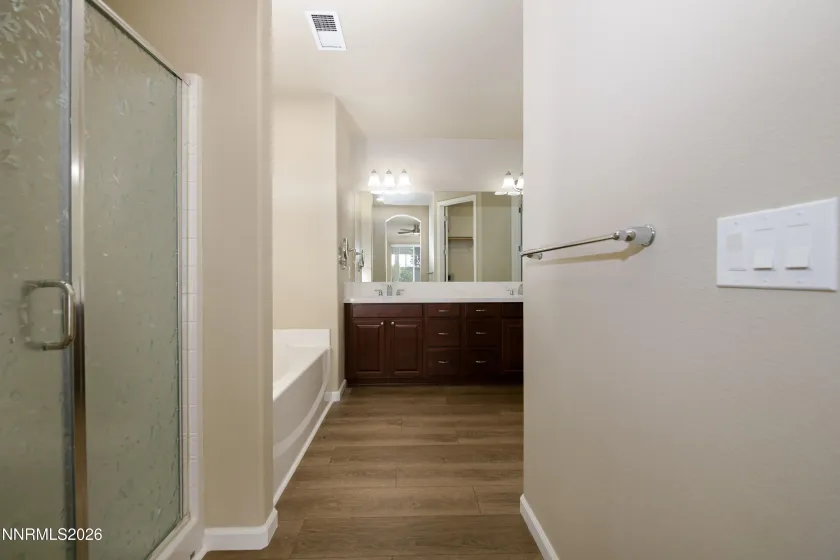 7117 Mustengo, Reno, Nevada 89506, 3 Bedrooms Bedrooms, ,2 BathroomsBathrooms,Residential,Residential,Mustengo,260005597