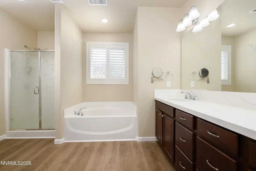 7117 Mustengo, Reno, Nevada 89506, 3 Bedrooms Bedrooms, ,2 BathroomsBathrooms,Residential,Residential,Mustengo,260005597
