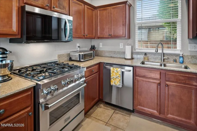 6382 Peppergrass, Sparks, Nevada 89436, 3 Bedrooms Bedrooms, ,3 BathroomsBathrooms,Residential,Residential,Peppergrass,260005598