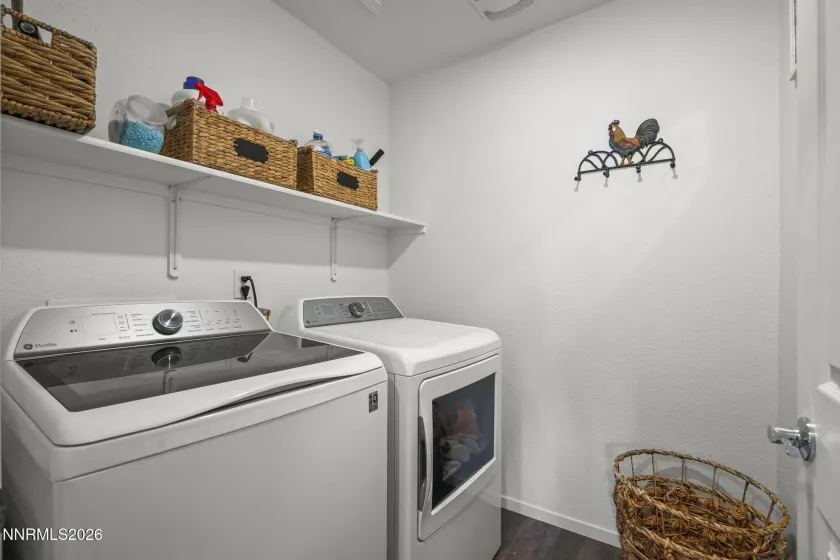6754 Coyote Call, Sparks, Nevada 89436, 3 Bedrooms Bedrooms, ,3 BathroomsBathrooms,Residential,Residential,Coyote Call,260005600