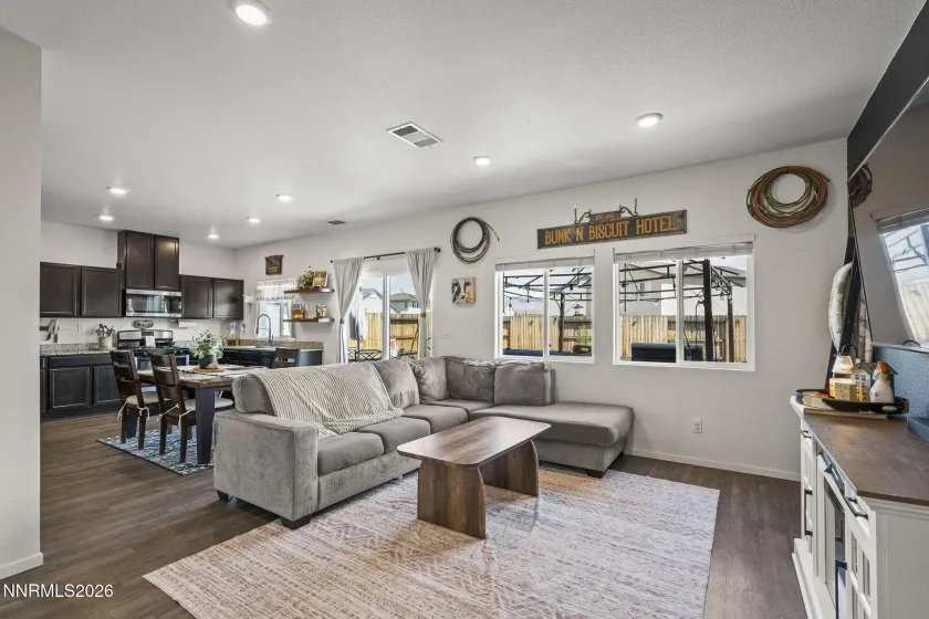 6754 Coyote Call, Sparks, Nevada 89436, 3 Bedrooms Bedrooms, ,3 BathroomsBathrooms,Residential,Residential,Coyote Call,260005600