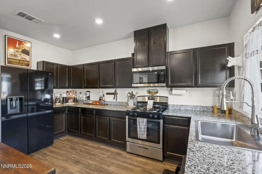 6754 Coyote Call, Sparks, Nevada 89436, 3 Bedrooms Bedrooms, ,3 BathroomsBathrooms,Residential,Residential,Coyote Call,260005600