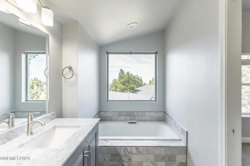 4775 Cedarhill, Reno, Nevada 89519, 4 Bedrooms Bedrooms, ,4 BathroomsBathrooms,Residential,Residential,Cedarhill,260005602