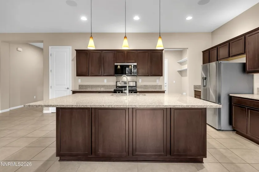 9670 Avitara, Reno, Nevada 89521, 3 Bedrooms Bedrooms, ,3 BathroomsBathrooms,Residential,Residential,Avitara,260005607