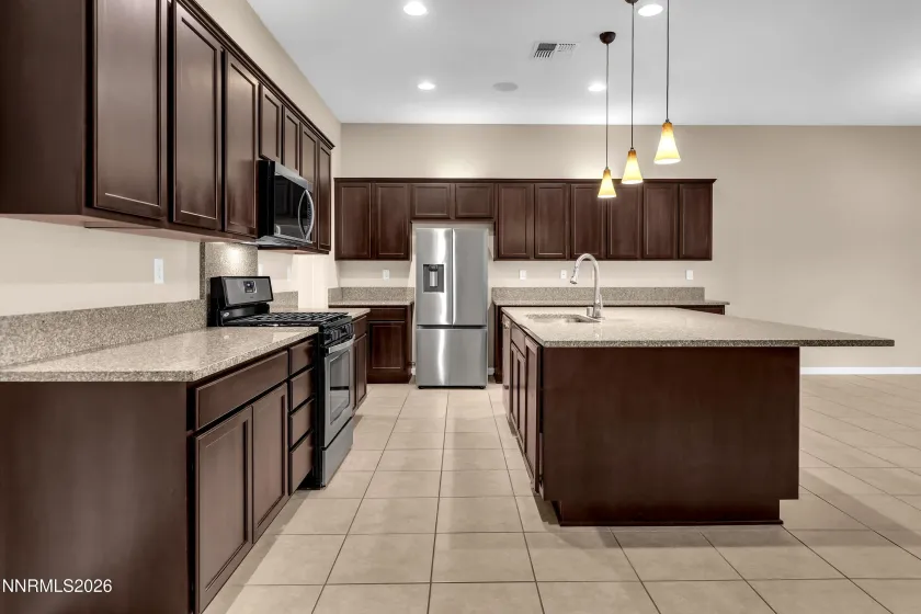 9670 Avitara, Reno, Nevada 89521, 3 Bedrooms Bedrooms, ,3 BathroomsBathrooms,Residential,Residential,Avitara,260005607