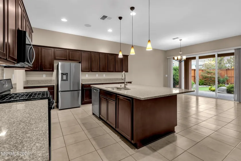 9670 Avitara, Reno, Nevada 89521, 3 Bedrooms Bedrooms, ,3 BathroomsBathrooms,Residential,Residential,Avitara,260005607