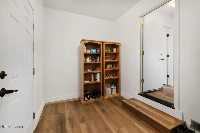 1430 Talon, Sparks, Nevada 89441, 3 Bedrooms Bedrooms, ,3 BathroomsBathrooms,Residential,Residential,Talon,260002446