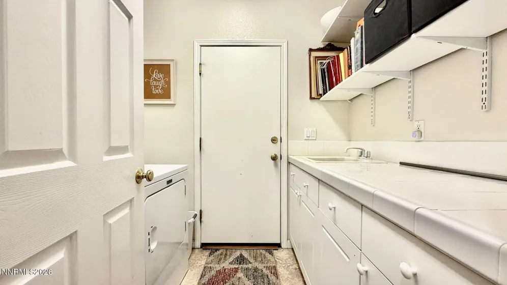 6282 Telehurst, Sparks, Nevada 89436, 4 Bedrooms Bedrooms, ,4 BathroomsBathrooms,Residential,Residential,Telehurst,260005610