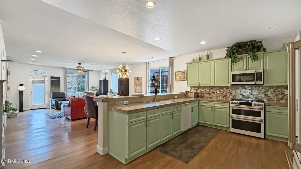 6282 Telehurst, Sparks, Nevada 89436, 4 Bedrooms Bedrooms, ,4 BathroomsBathrooms,Residential,Residential,Telehurst,260005610