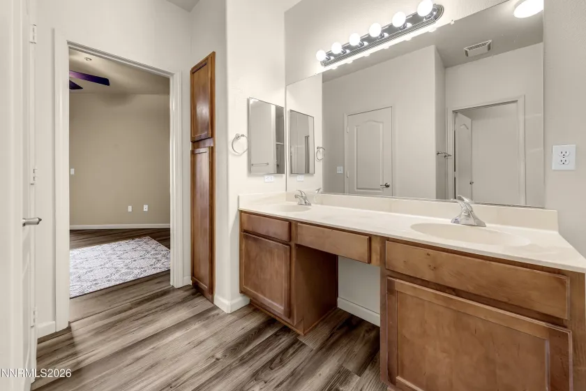 9050 Double R, Reno, Nevada 89521, 2 Bedrooms Bedrooms, ,2 BathroomsBathrooms,Residential,Residential,Double R,260005612