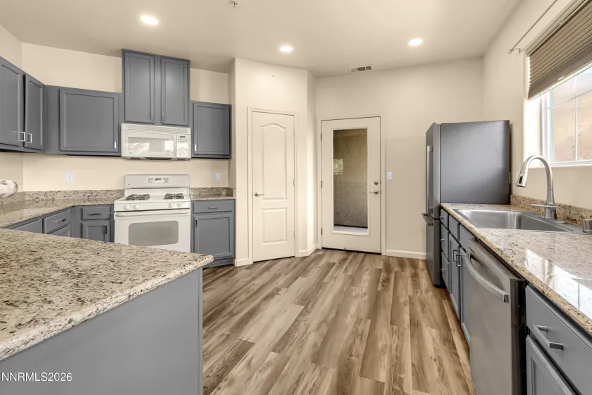 9050 Double R, Reno, Nevada 89521, 2 Bedrooms Bedrooms, ,2 BathroomsBathrooms,Residential,Residential,Double R,260005612