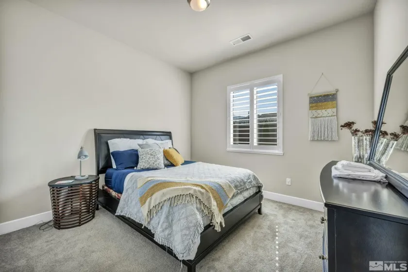 1237 Crawford Crk, Reno, Nevada 89521, 4 Bedrooms Bedrooms, ,3 BathroomsBathrooms,Residential Lease,Manufactured,Crawford Crk,260005619