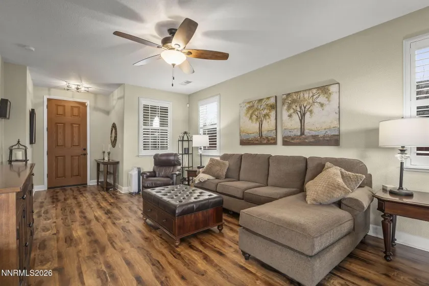 325 Manciano, Reno, Nevada 89521, 3 Bedrooms Bedrooms, ,2 BathroomsBathrooms,Residential,Residential,Manciano,260005621