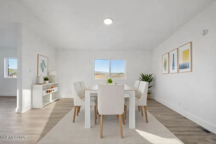 230 Medgar, Reno, Nevada 89506, 4 Bedrooms Bedrooms, ,2 BathroomsBathrooms,Residential,Residential,Medgar,250057170