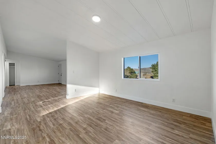230 Medgar, Reno, Nevada 89506, 4 Bedrooms Bedrooms, ,2 BathroomsBathrooms,Residential,Residential,Medgar,250057170