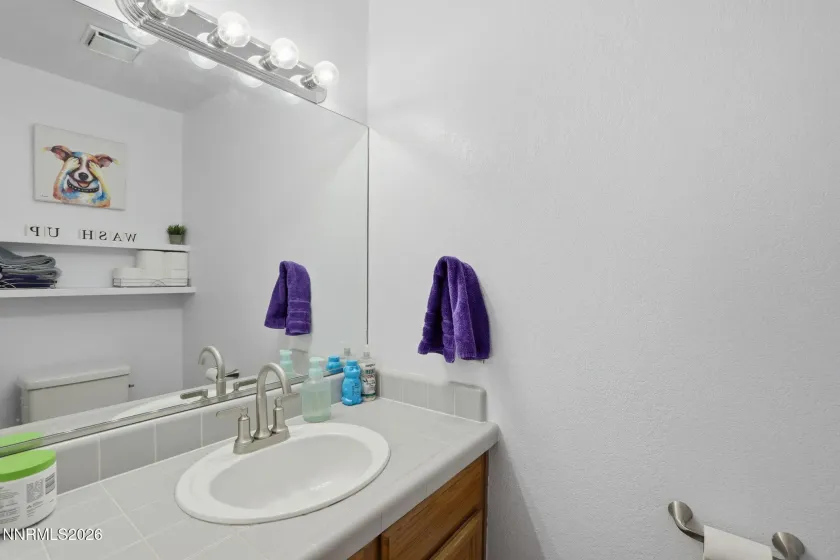 1714 Golddust, Sparks, Nevada 89436, 4 Bedrooms Bedrooms, ,3 BathroomsBathrooms,Residential,Residential,Golddust,260005623