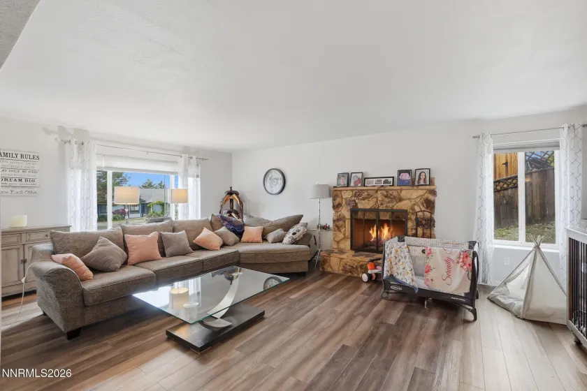 1714 Golddust, Sparks, Nevada 89436, 4 Bedrooms Bedrooms, ,3 BathroomsBathrooms,Residential,Residential,Golddust,260005623