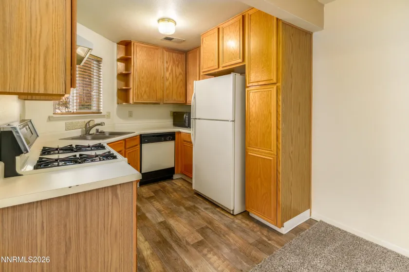 2675 Sycamore Glen, Sparks, Nevada 89434, 2 Bedrooms Bedrooms, ,2 BathroomsBathrooms,Residential,Residential,Sycamore Glen,260005627