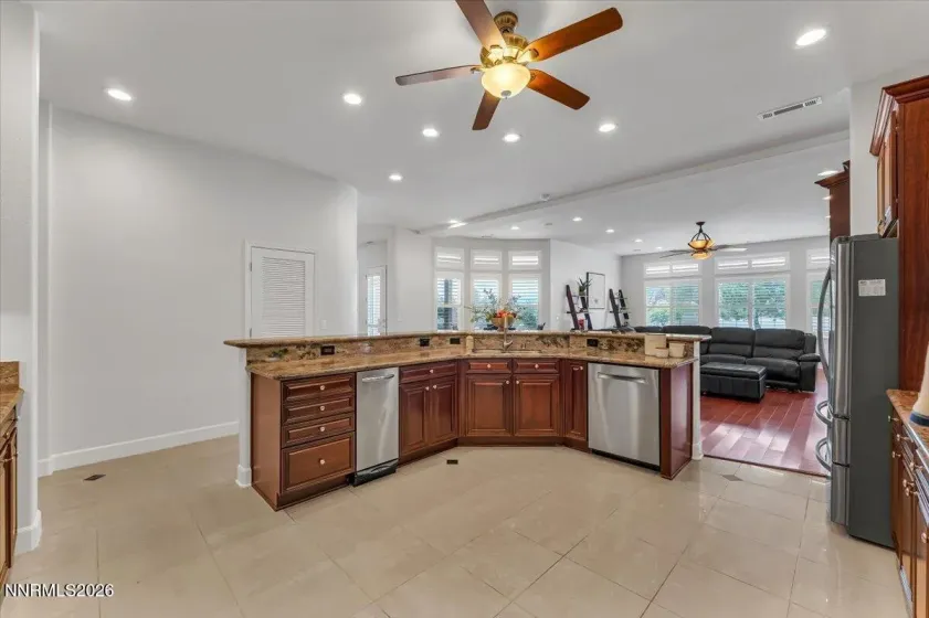 12045 Anthem, Sparks, Nevada 89441, 5 Bedrooms Bedrooms, ,4 BathroomsBathrooms,Residential,Residential,Anthem,260005628