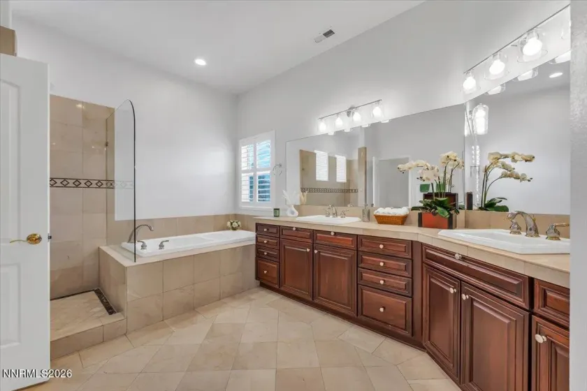 12045 Anthem, Sparks, Nevada 89441, 5 Bedrooms Bedrooms, ,4 BathroomsBathrooms,Residential,Residential,Anthem,260005628