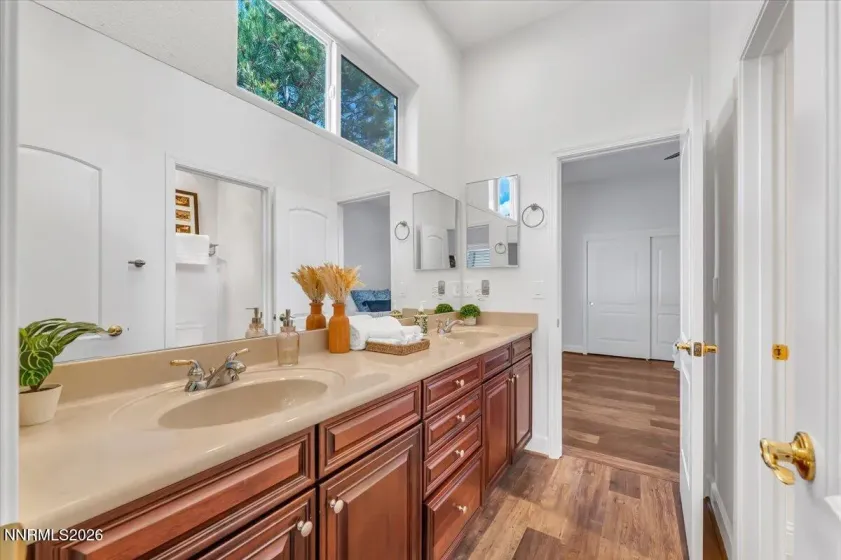 12045 Anthem, Sparks, Nevada 89441, 5 Bedrooms Bedrooms, ,4 BathroomsBathrooms,Residential,Residential,Anthem,260005628