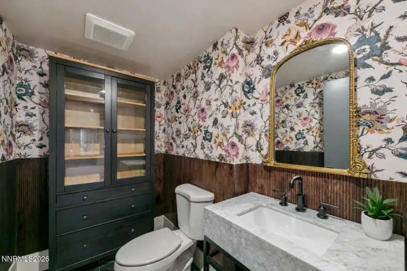 120 Country Club, Incline Village, Nevada 89451, 2 Bedrooms Bedrooms, ,2 BathroomsBathrooms,Residential,Residential,Country Club,260005631