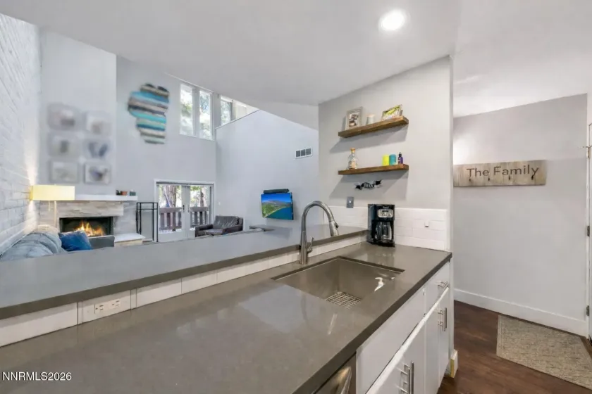 120 Country Club, Incline Village, Nevada 89451, 2 Bedrooms Bedrooms, ,2 BathroomsBathrooms,Residential,Residential,Country Club,260005631