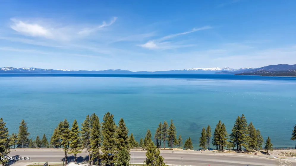 1084 Juniper, South Lake Tahoe, California 96150, 2 Bedrooms Bedrooms, ,1 BathroomBathrooms,Residential,Residential,Juniper,260005630