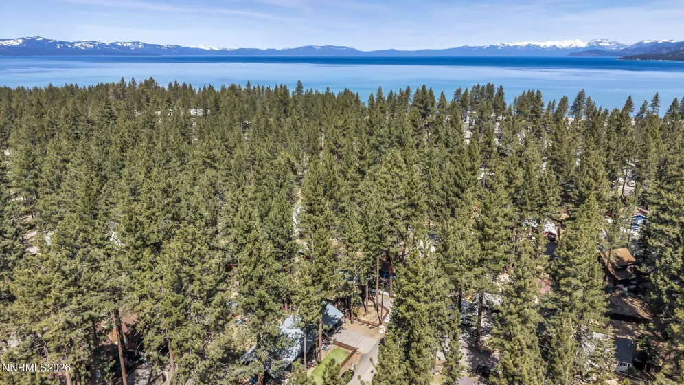 1084 Juniper, South Lake Tahoe, California 96150, 2 Bedrooms Bedrooms, ,1 BathroomBathrooms,Residential,Residential,Juniper,260005630