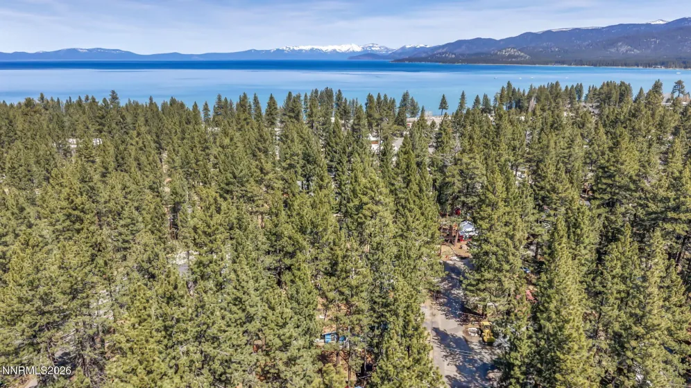 1084 Juniper, South Lake Tahoe, California 96150, 2 Bedrooms Bedrooms, ,1 BathroomBathrooms,Residential,Residential,Juniper,260005630