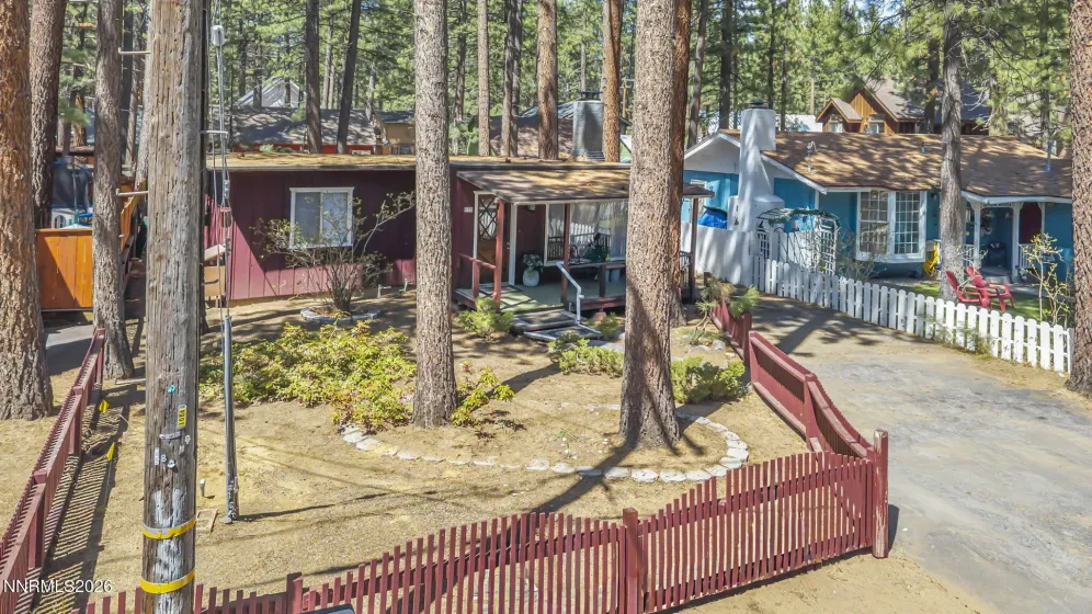 1084 Juniper, South Lake Tahoe, California 96150, 2 Bedrooms Bedrooms, ,1 BathroomBathrooms,Residential,Residential,Juniper,260005630