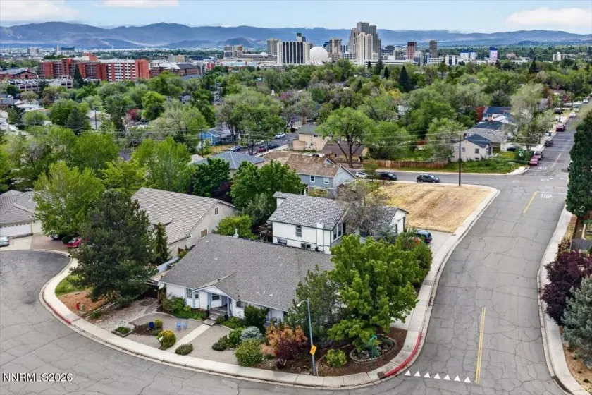 510 Citadel, Reno, Nevada 89503, 3 Bedrooms Bedrooms, ,2 BathroomsBathrooms,Residential,Residential,Citadel,260005615