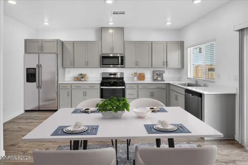 500 Winter Sky, Reno, Nevada 89506, 4 Bedrooms Bedrooms, ,3 BathroomsBathrooms,Residential,Residential,Winter Sky,260005636