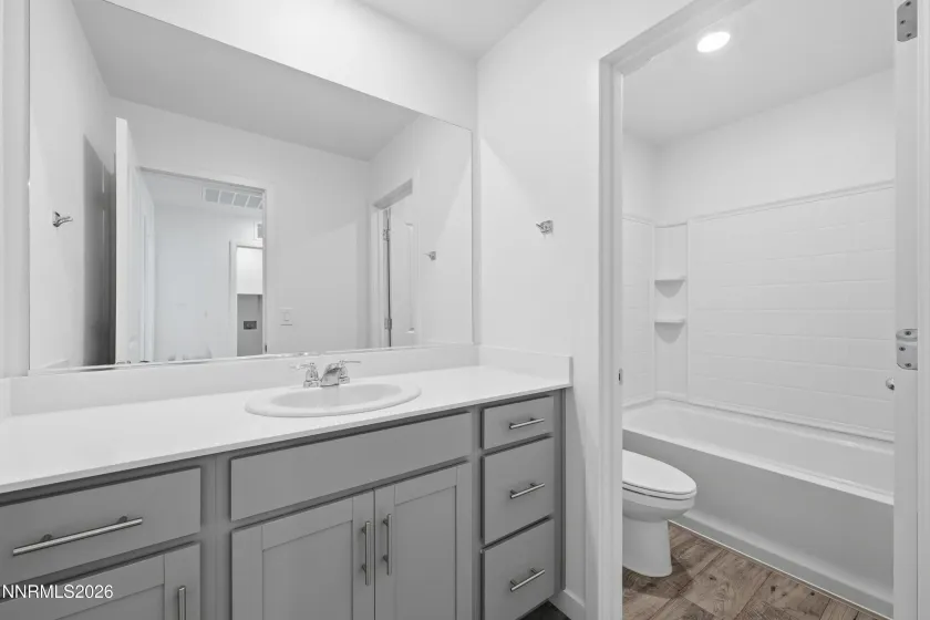 500 Winter Sky, Reno, Nevada 89506, 4 Bedrooms Bedrooms, ,3 BathroomsBathrooms,Residential,Residential,Winter Sky,260005636