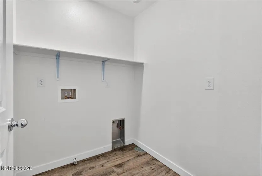 500 Winter Sky, Reno, Nevada 89506, 4 Bedrooms Bedrooms, ,3 BathroomsBathrooms,Residential,Residential,Winter Sky,260005636