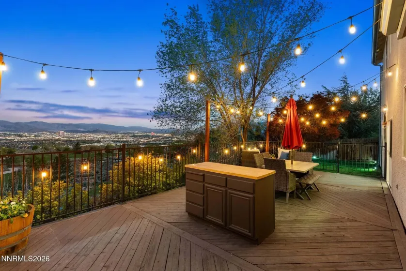 998 University Park, Reno, Nevada 89512, 3 Bedrooms Bedrooms, ,3 BathroomsBathrooms,Residential,Residential,University Park,260005637
