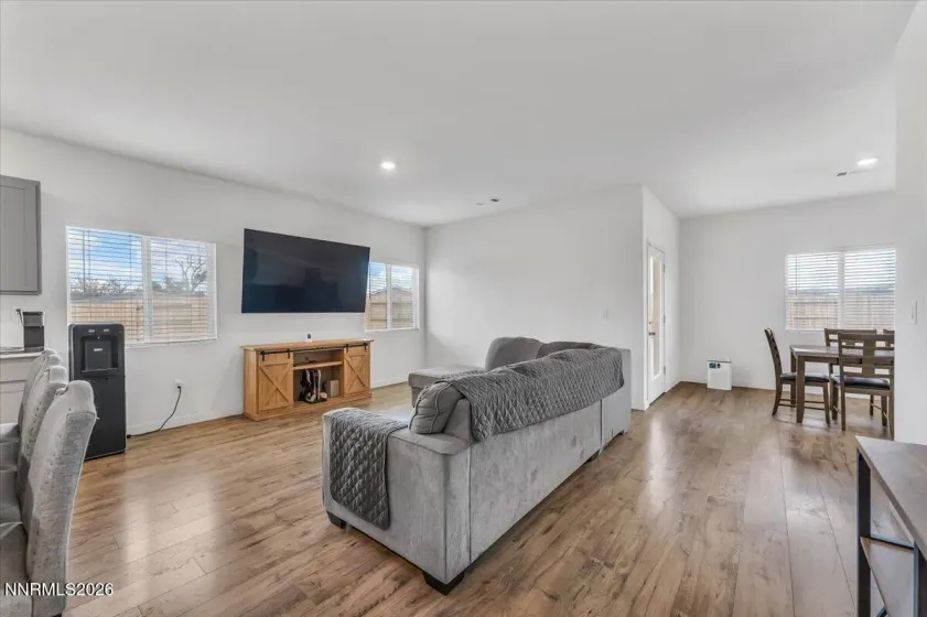 973 Kathryn, Fernley, Nevada 89408, 3 Bedrooms Bedrooms, ,2 BathroomsBathrooms,Residential,Residential,Kathryn,260005638