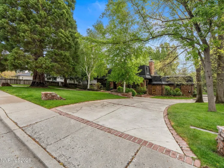 2570 Sharon, Reno, Nevada 89509, 4 Bedrooms Bedrooms, ,5 BathroomsBathrooms,Residential,Residential,Sharon,260005639