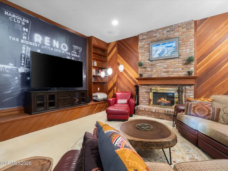 2570 Sharon, Reno, Nevada 89509, 4 Bedrooms Bedrooms, ,5 BathroomsBathrooms,Residential,Residential,Sharon,260005639