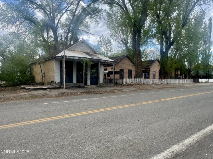 75 Main, Paradise Valley, Nevada 89426, 3 Bedrooms Bedrooms, ,4 BathroomsBathrooms,Residential,Residential,Main,260005640